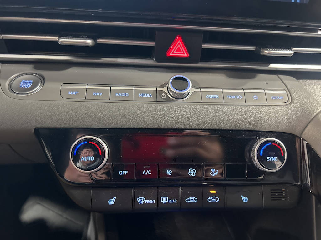 Thumbnail: 2023 Hyundai Elantra - 28