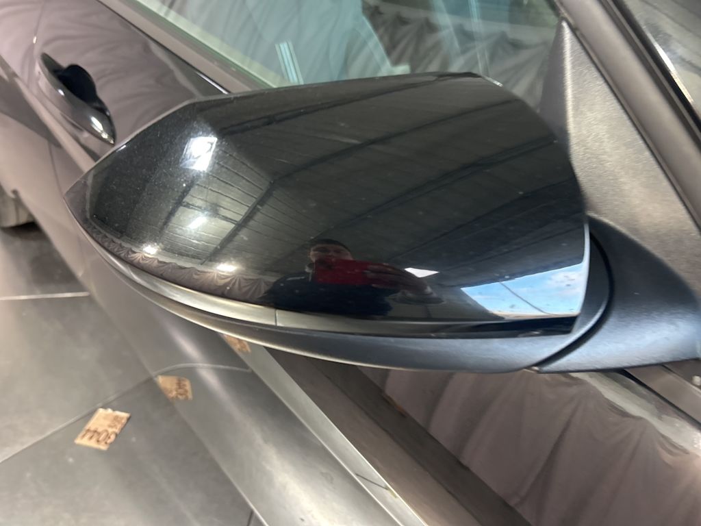 Thumbnail: 2023 Hyundai Elantra - 16