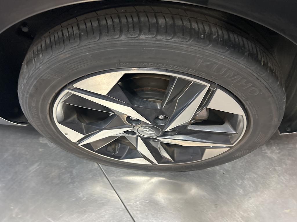 Thumbnail: 2023 Hyundai Elantra - 21