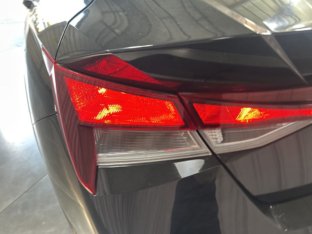 Thumbnail: 2023 Hyundai Elantra - 20