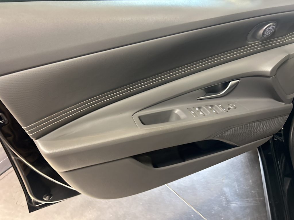 Thumbnail: 2023 Hyundai Elantra - 27