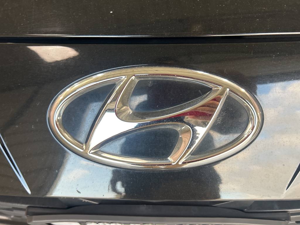 Thumbnail: 2023 Hyundai Elantra - 14