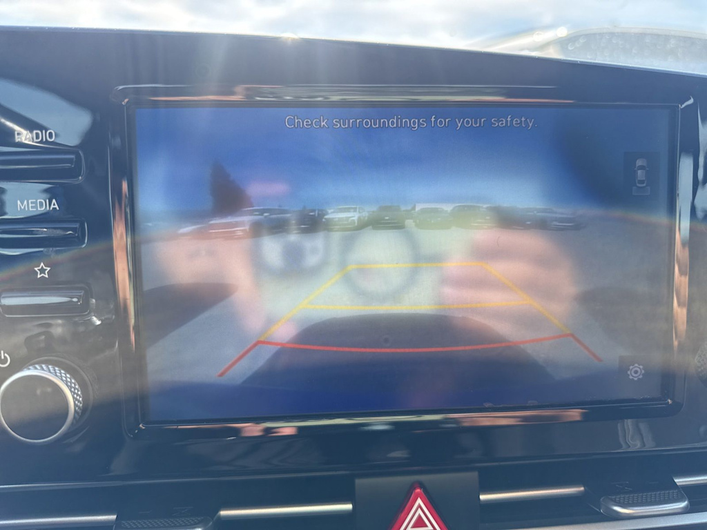 Thumbnail: 2021 Hyundai Elantra - 22