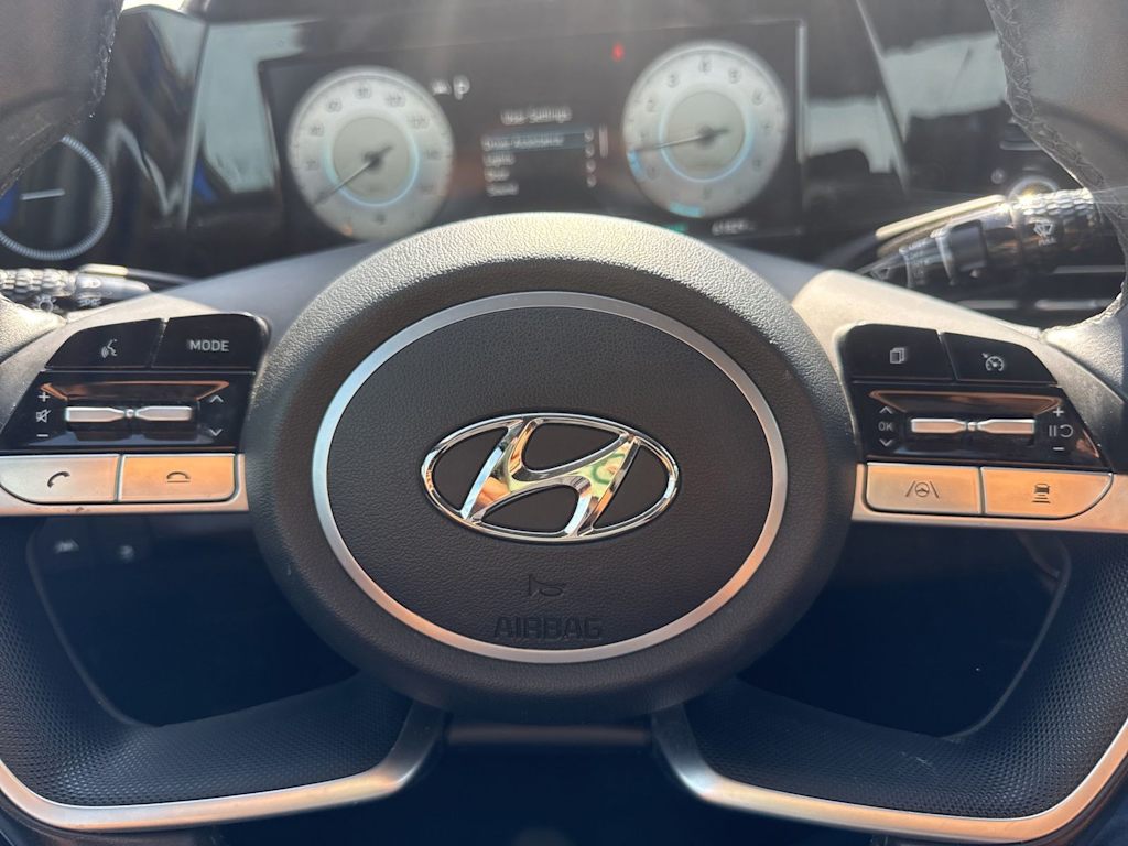 Thumbnail: 2021 Hyundai Elantra - 18
