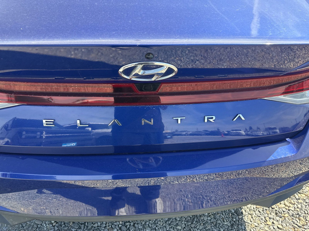 Thumbnail: 2021 Hyundai Elantra - 7