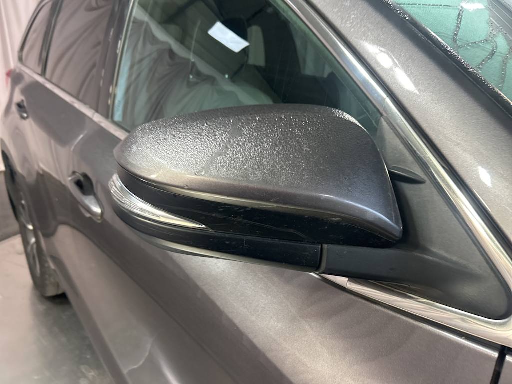 Thumbnail: 2019 Toyota Highlander - 15