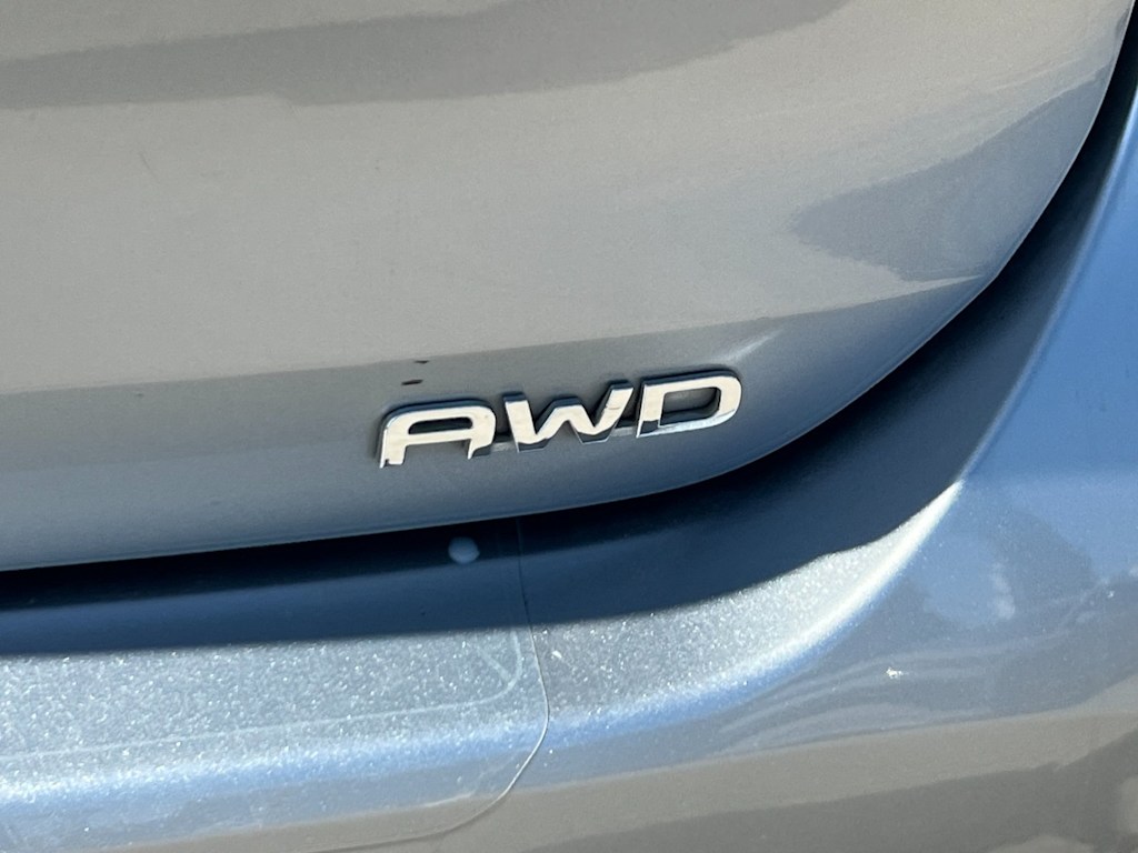 Thumbnail: 2022 Toyota Highlander - 7