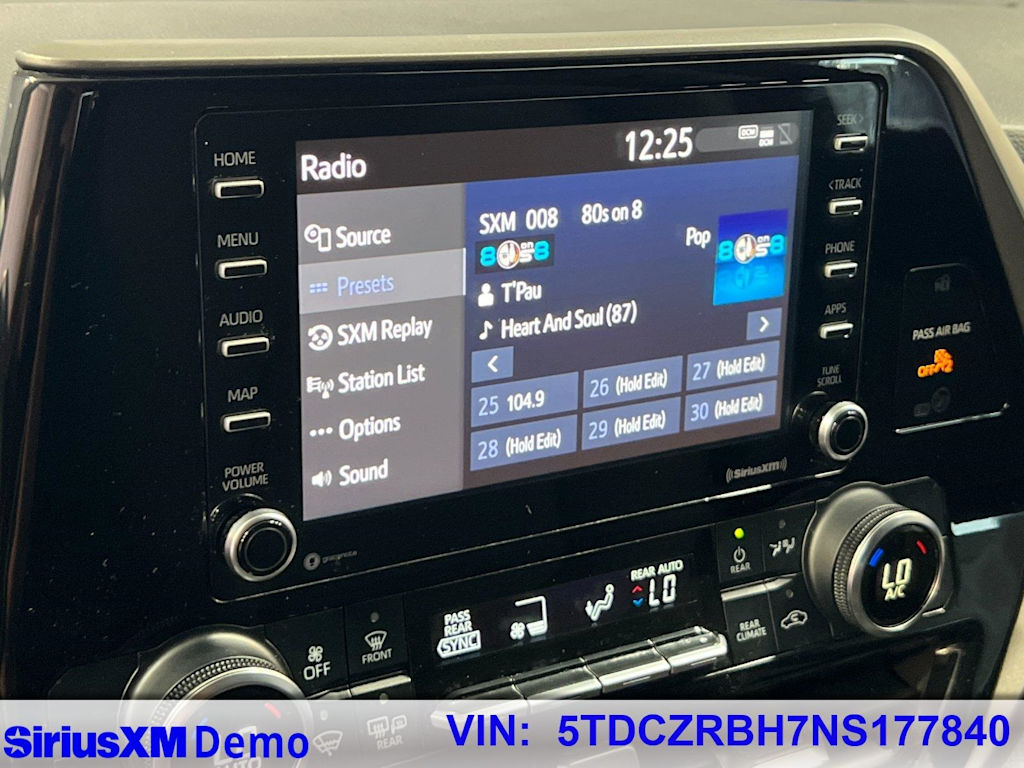 Thumbnail: 2022 Toyota Highlander - 31