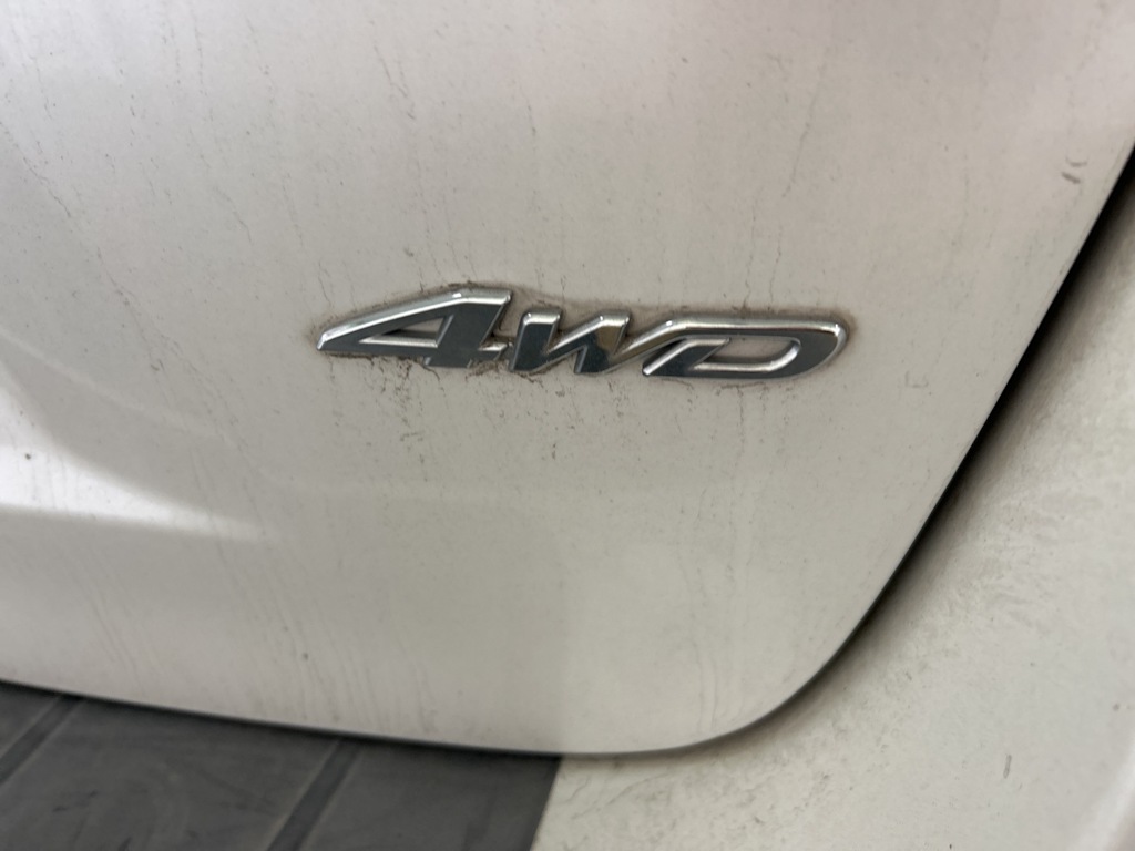 Thumbnail: 2012 Toyota Highlander - 18