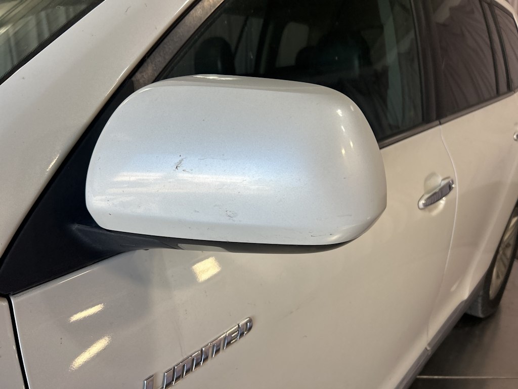 Thumbnail: 2012 Toyota Highlander - 8