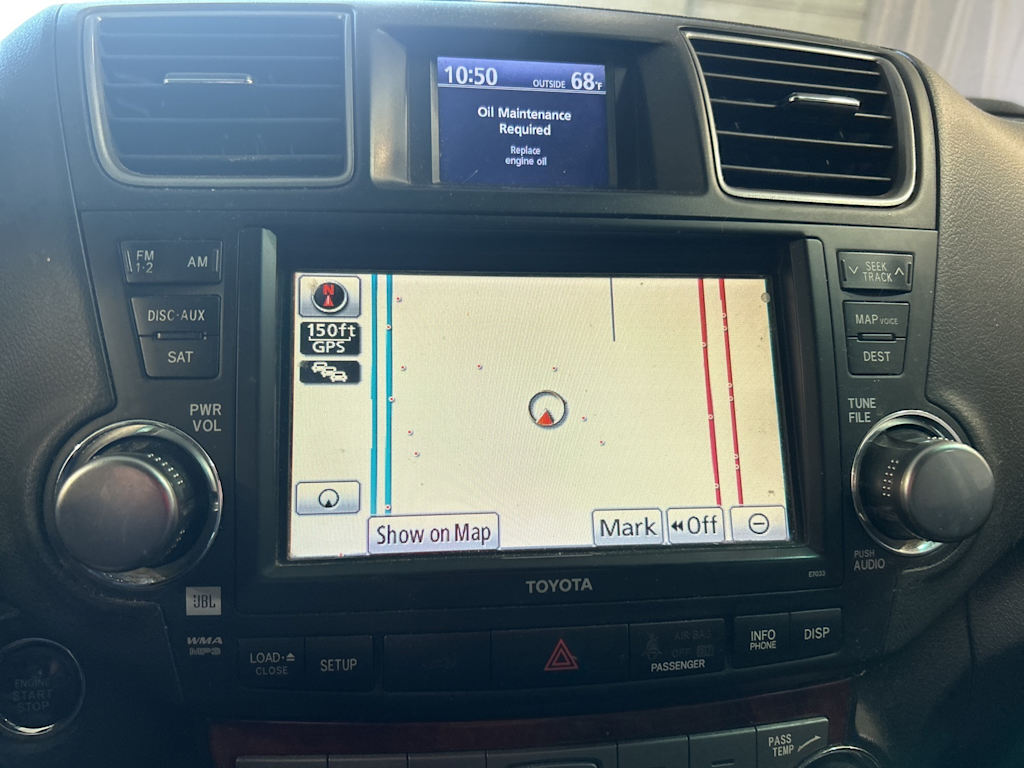 Thumbnail: 2012 Toyota Highlander - 10