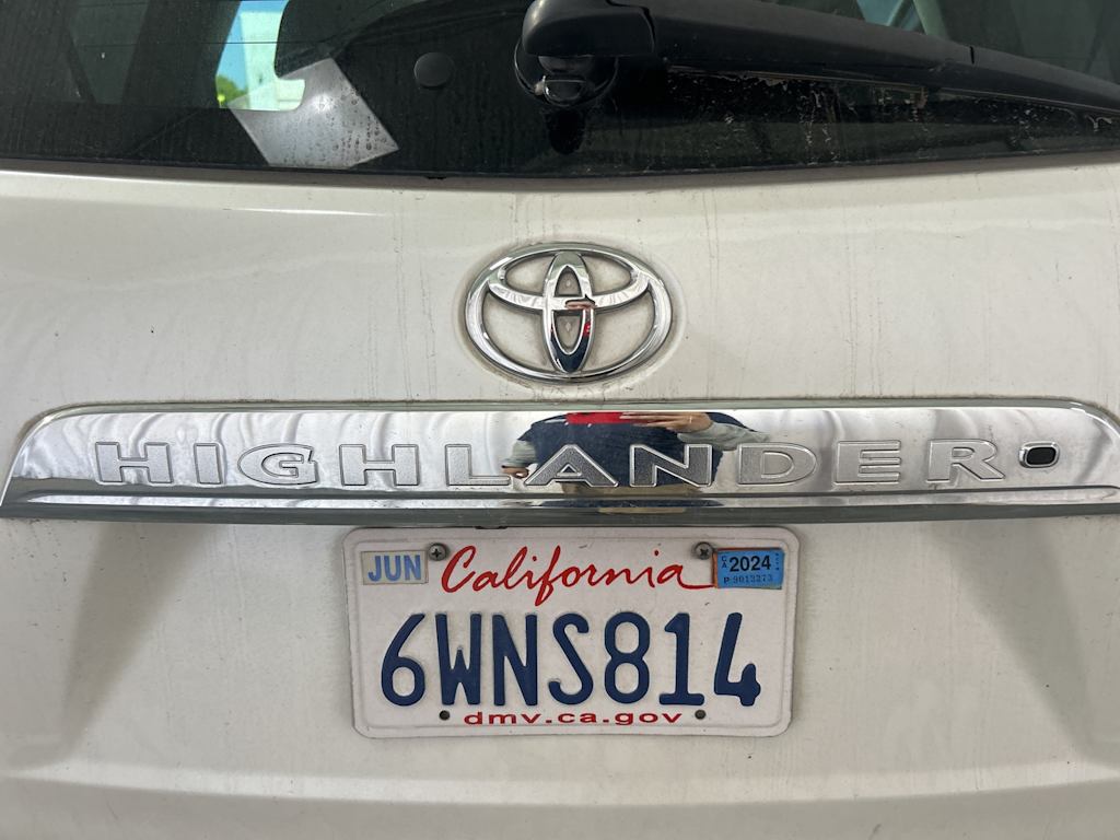 Thumbnail: 2012 Toyota Highlander - 19