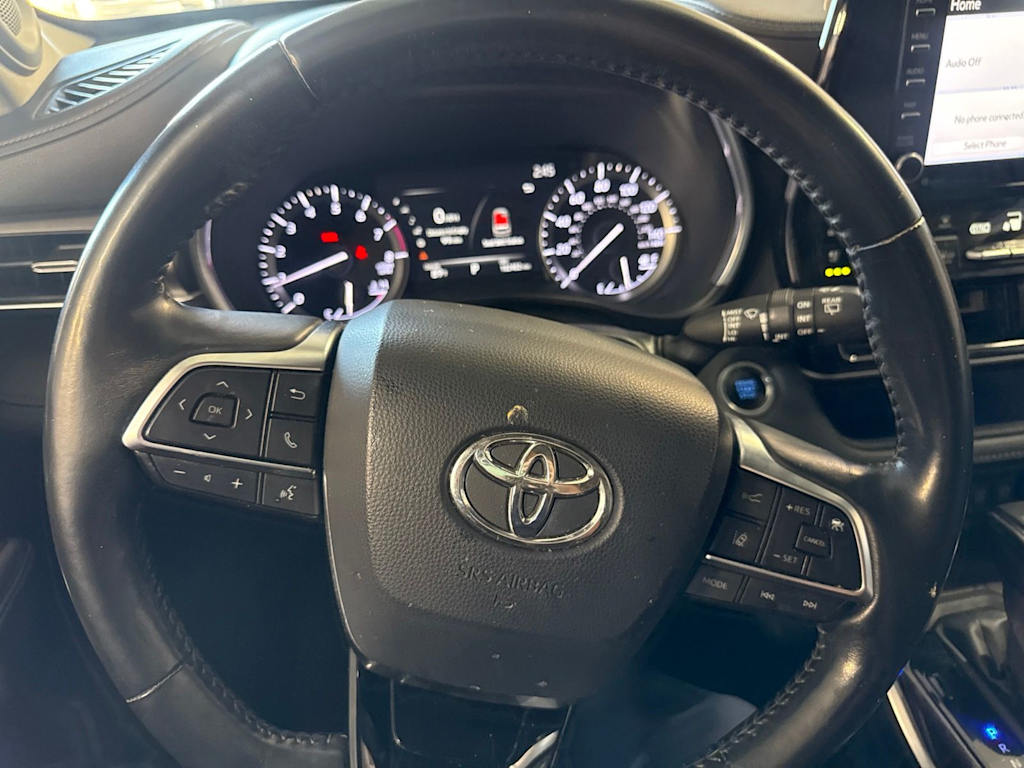 Thumbnail: 2020 Toyota Highlander - 2