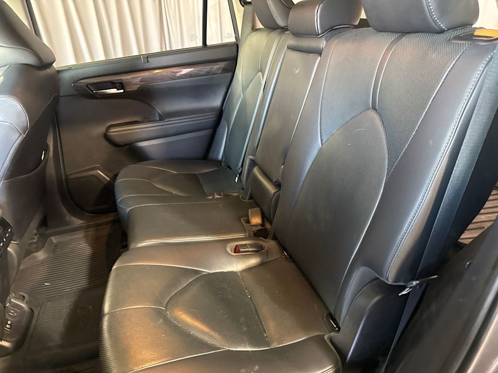 Thumbnail: 2020 Toyota Highlander - 9