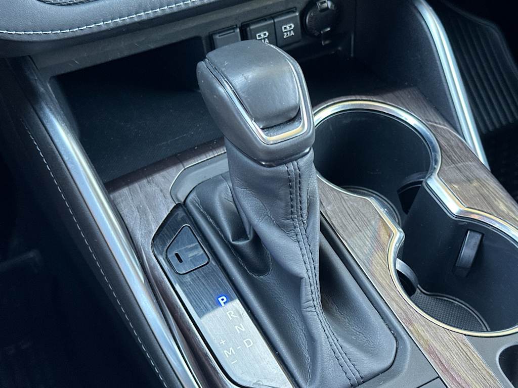 Thumbnail: 2020 Toyota Highlander - 14