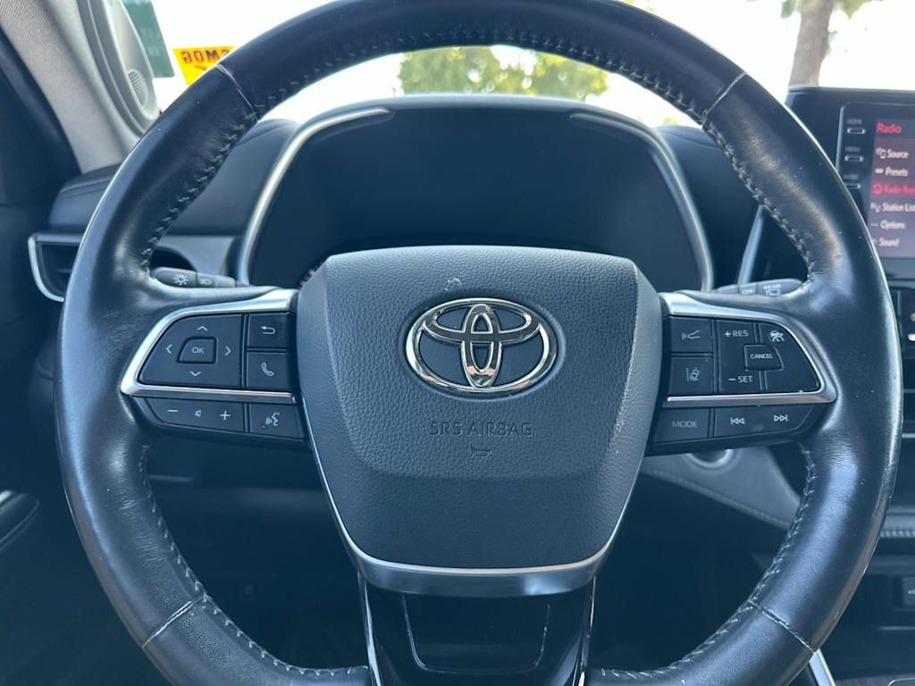 Thumbnail: 2020 Toyota Highlander - 30
