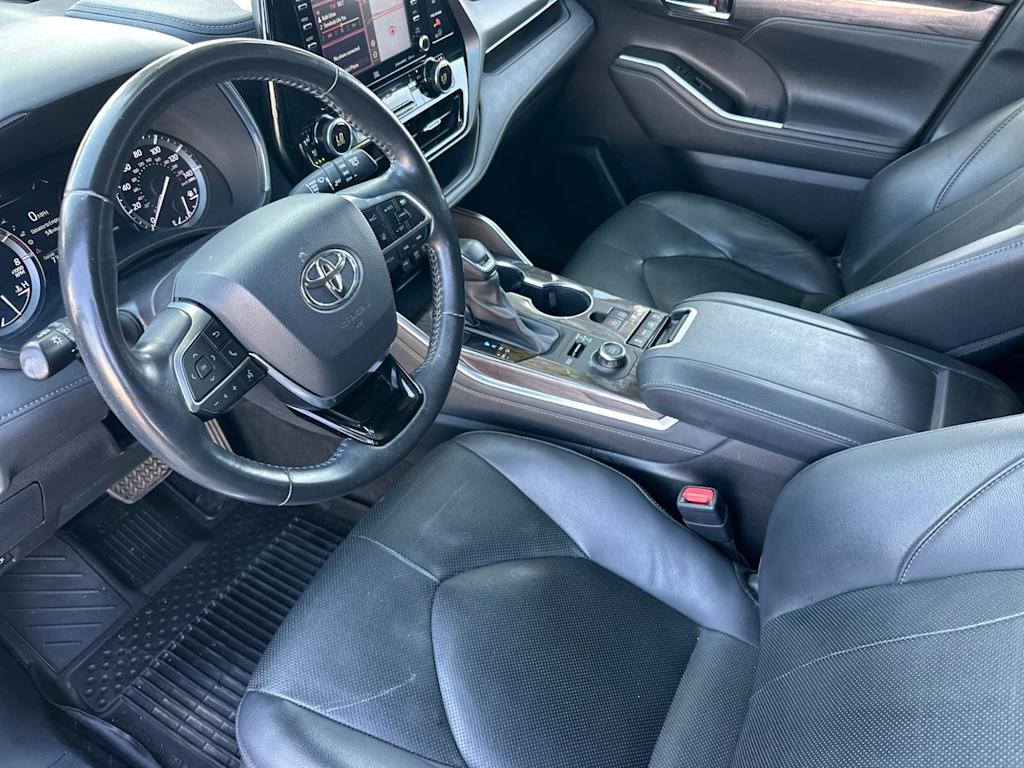 Thumbnail: 2020 Toyota Highlander - 9
