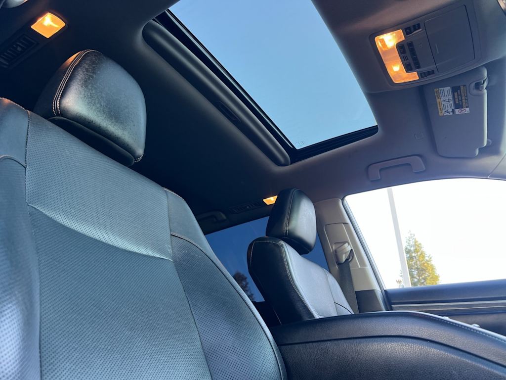 Thumbnail: 2018 Toyota Highlander - 24