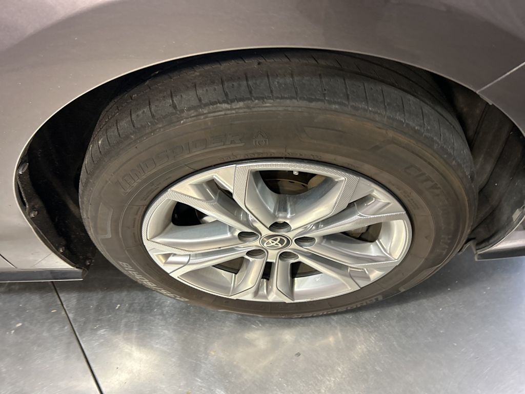 Thumbnail: 2021 Toyota Sienna - 5