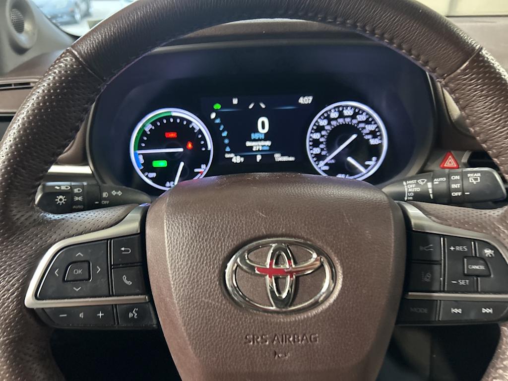 Thumbnail: 2021 Toyota Sienna - 31