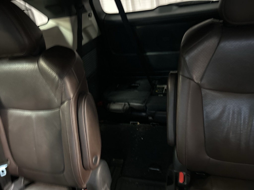 Thumbnail: 2021 Toyota Sienna - 8