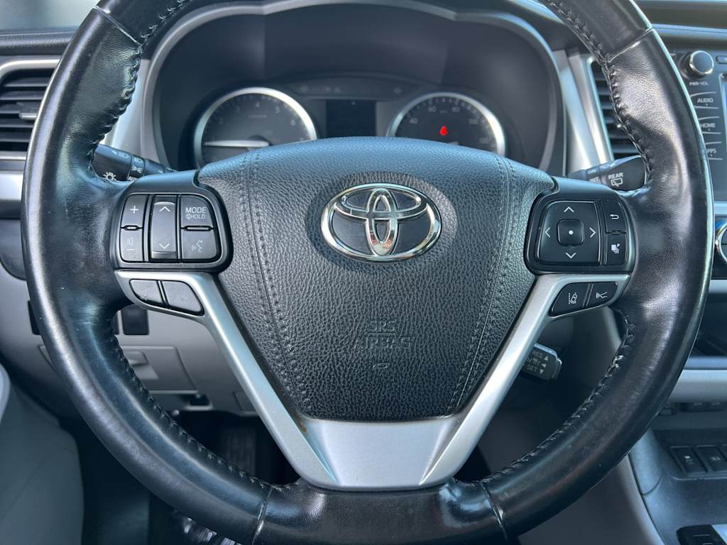 2018 Toyota Highlander XLE 30