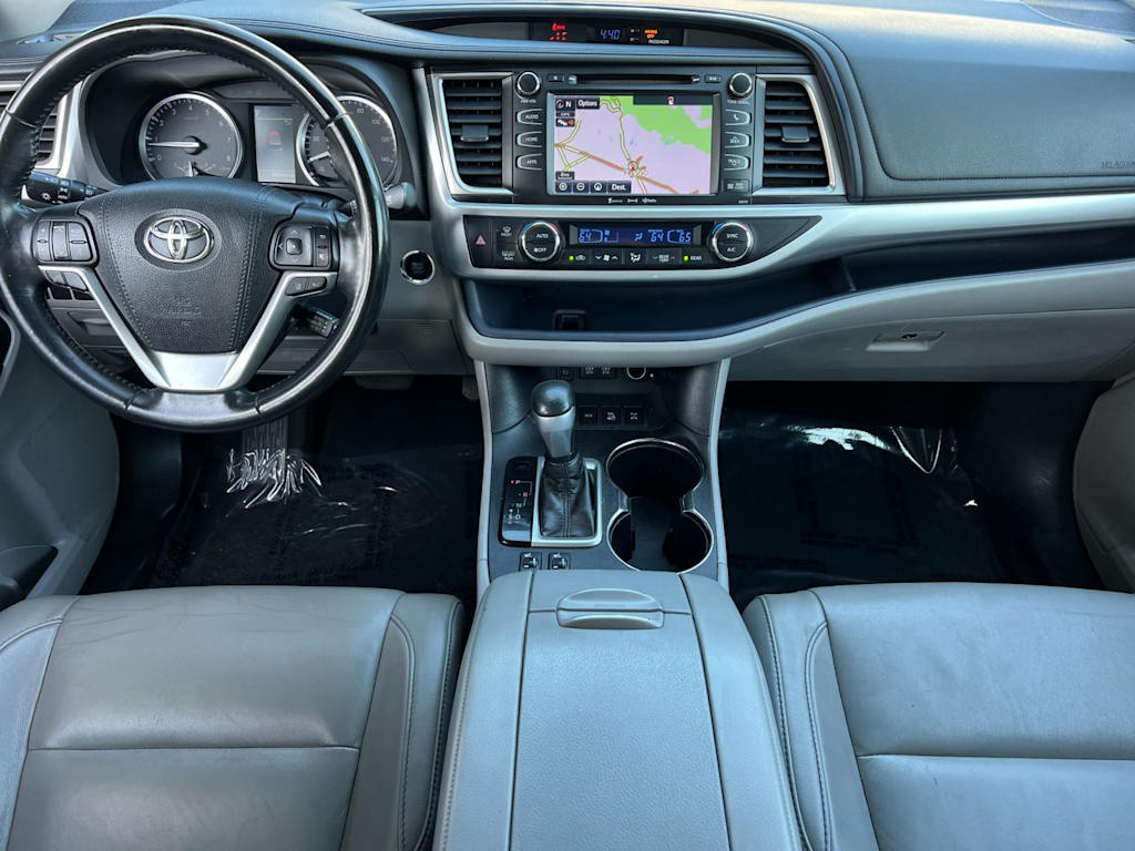 2018 Toyota Highlander XLE 2