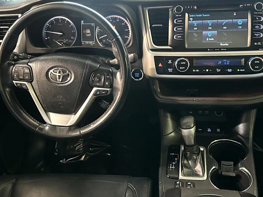 Thumbnail: 2018 Toyota Highlander - 12