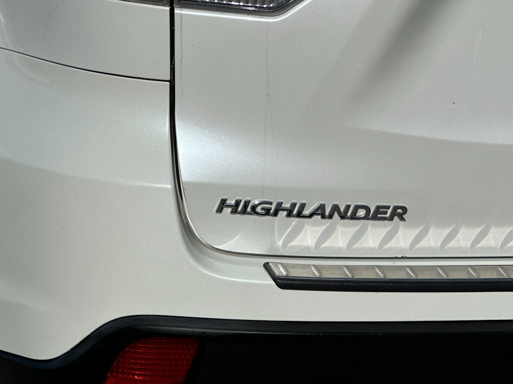 Thumbnail: 2018 Toyota Highlander - 7
