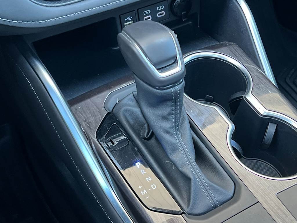 Thumbnail: 2024 Toyota Highlander - 14