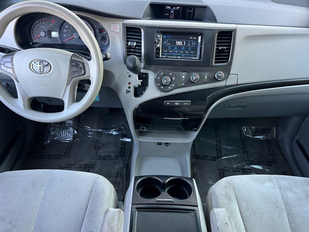 2012 Toyota Sienna LE 2