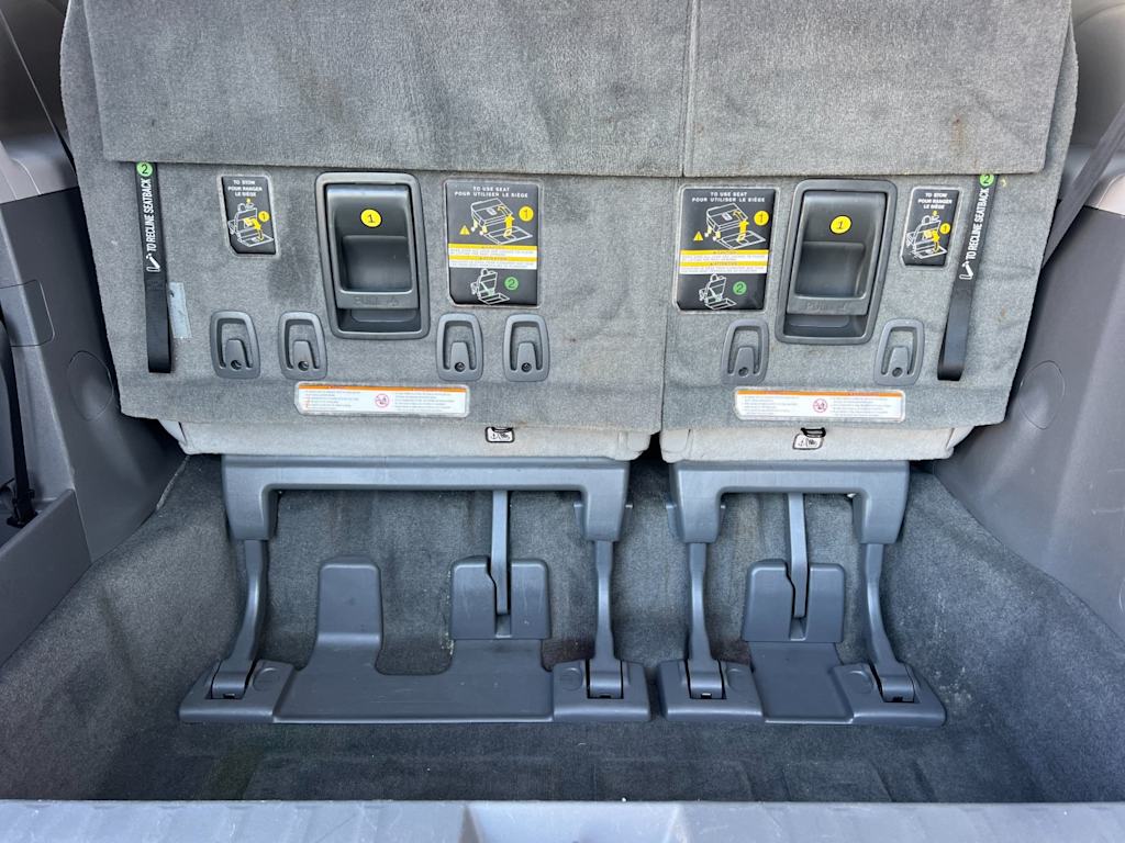 Thumbnail: 2017 Toyota Sienna - 16