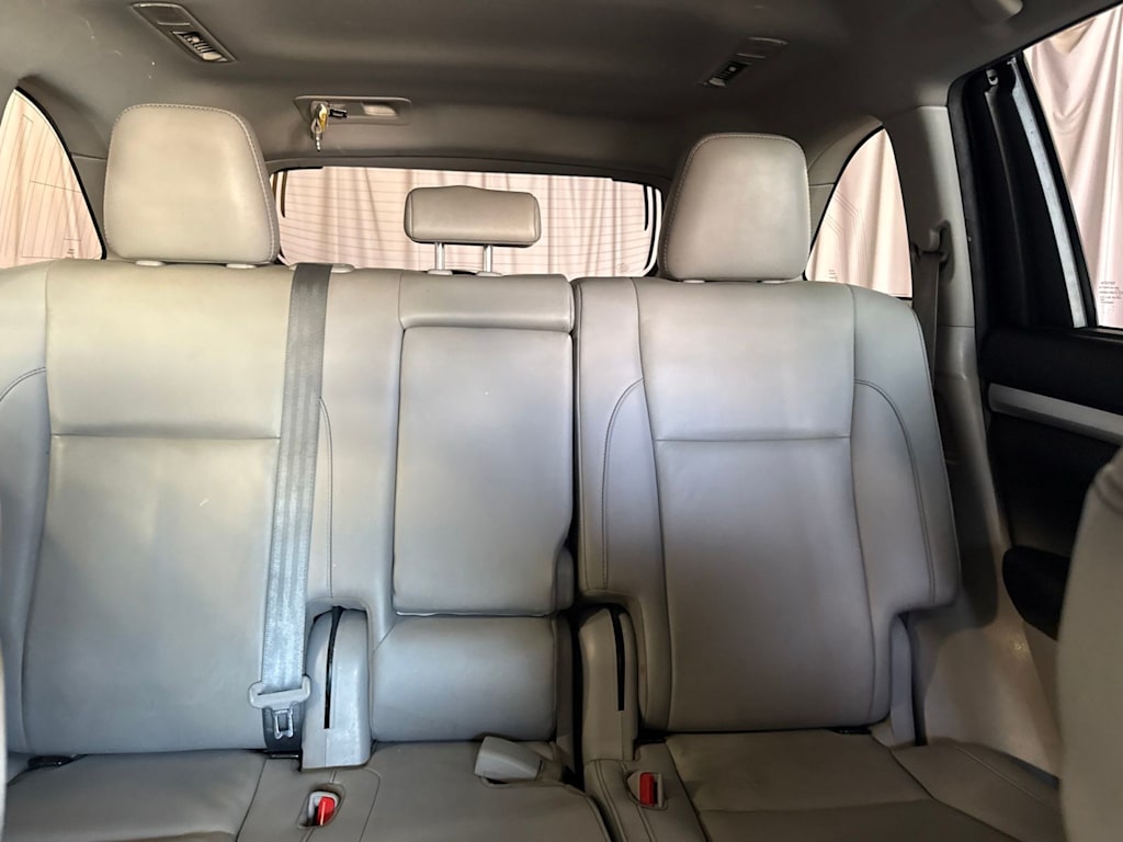 Thumbnail: 2019 Toyota Highlander - 24