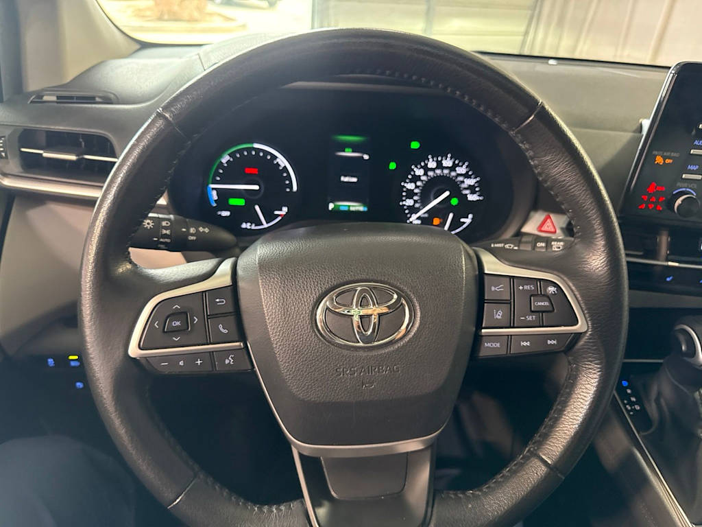 Thumbnail: 2024 Toyota Sienna - 9