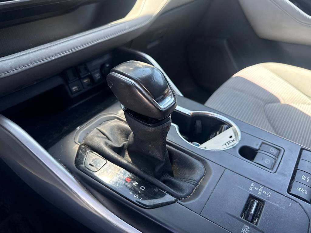 Thumbnail: 2021 Toyota Highlander - 13