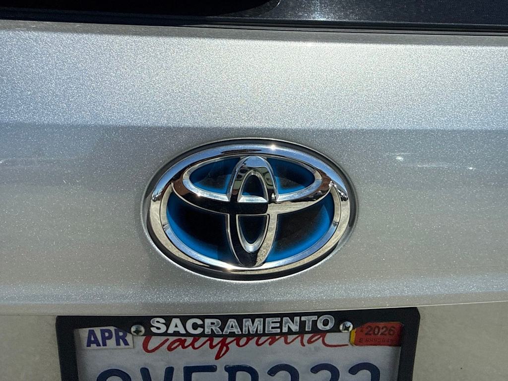 Thumbnail: 2021 Toyota Highlander - 21
