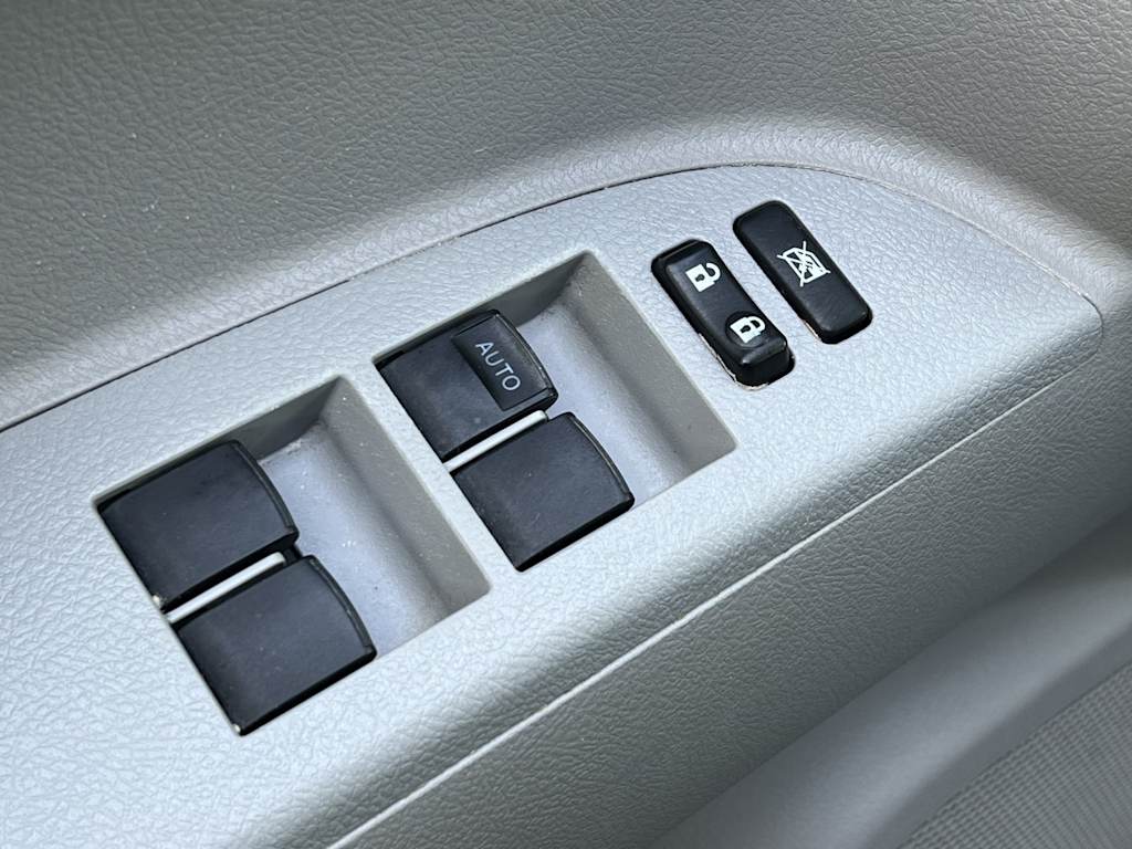 Thumbnail: 2013 Toyota Highlander - 22