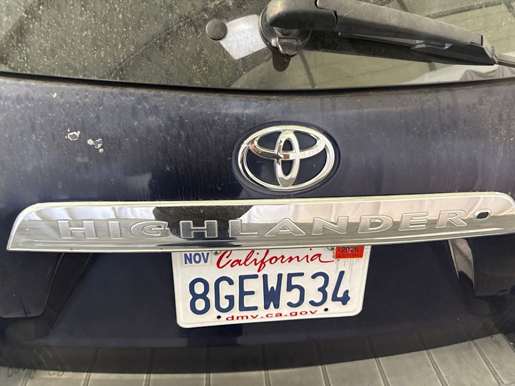 Thumbnail: 2011 Toyota Highlander - 6