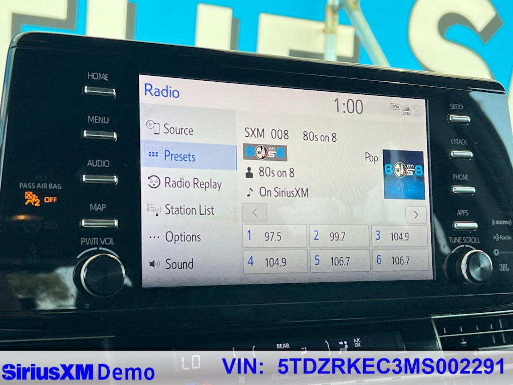 Thumbnail: 2021 Toyota Sienna - 31