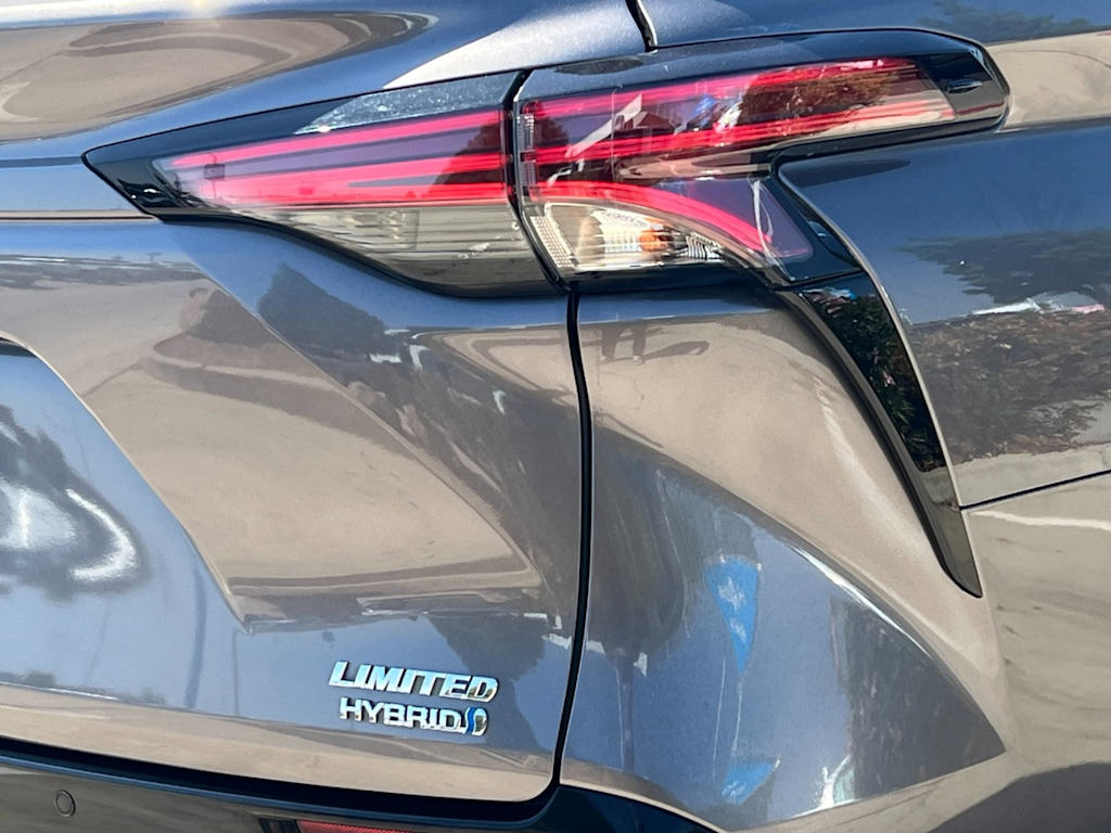 Thumbnail: 2021 Toyota Sienna - 29