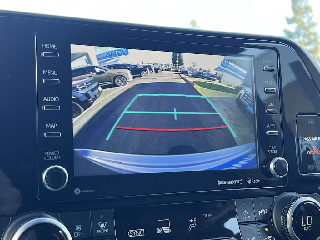 Thumbnail: 2021 Toyota Highlander - 24