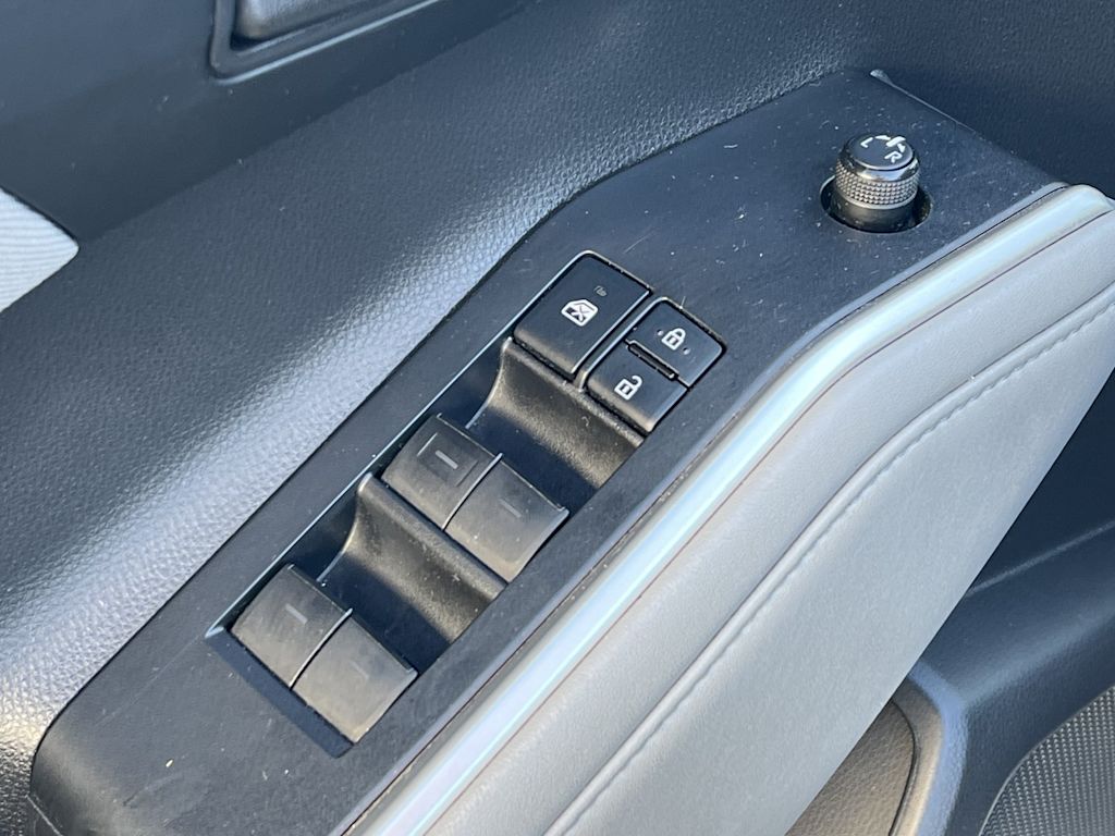 Thumbnail: 2021 Toyota Highlander - 22