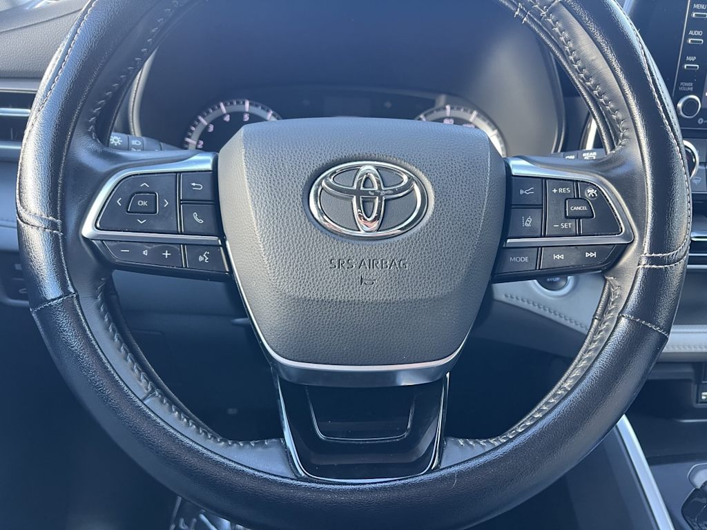 Thumbnail: 2021 Toyota Highlander - 27