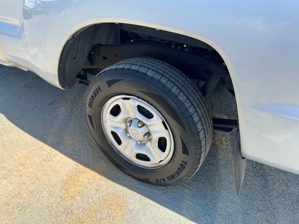 Thumbnail: 2005 Toyota Tacoma - 6