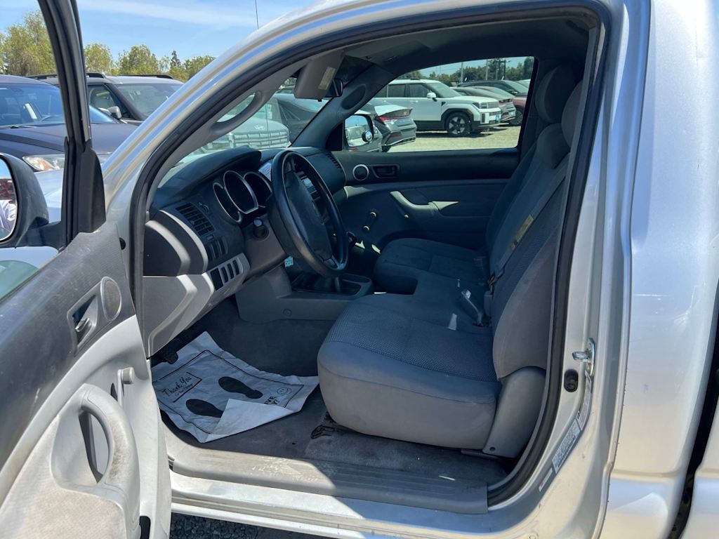 Thumbnail: 2005 Toyota Tacoma - 7