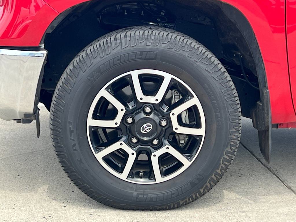 Thumbnail: 2021 Toyota Tundra - 8