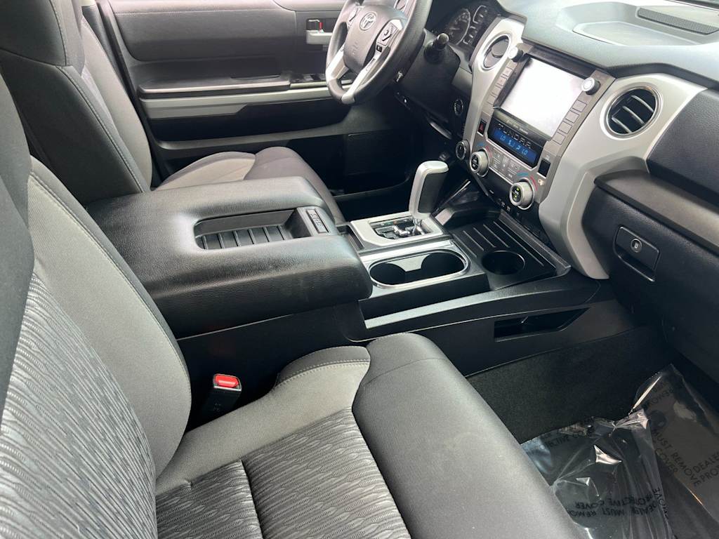 Thumbnail: 2021 Toyota Tundra - 10