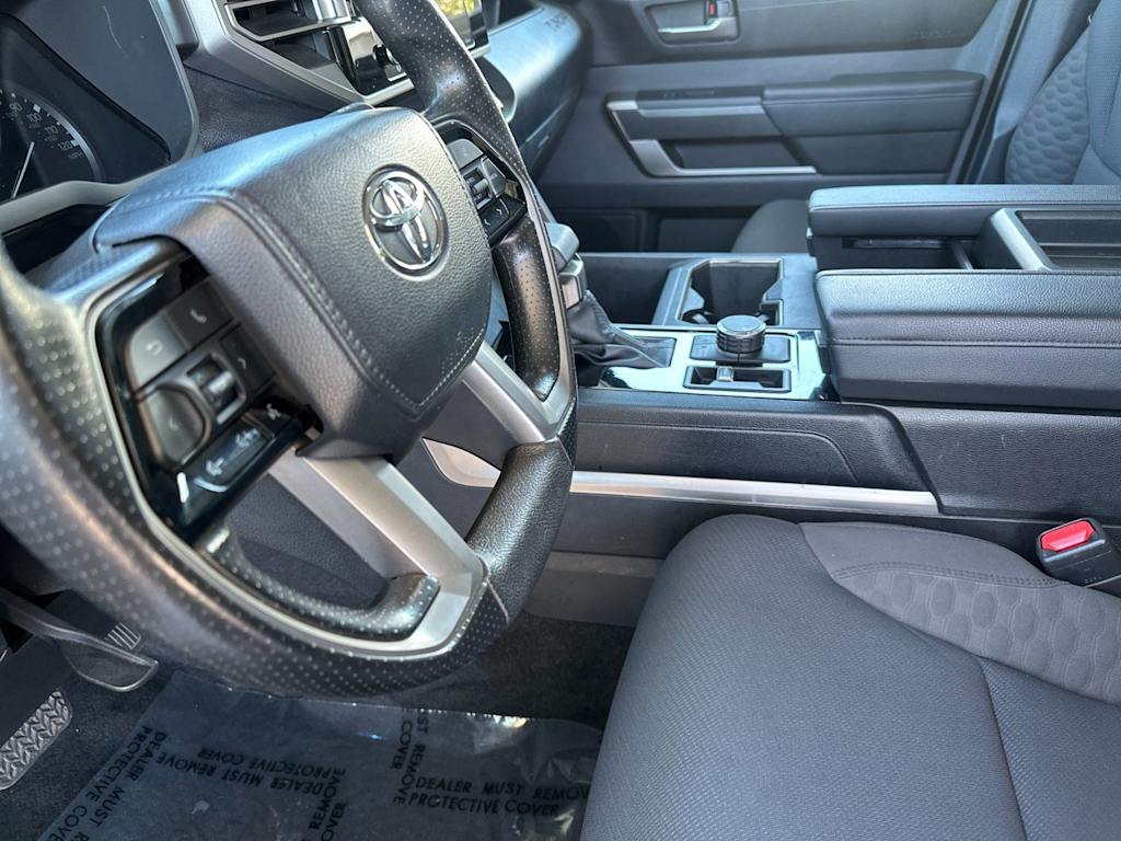 Thumbnail: 2024 Toyota Tundra - 9