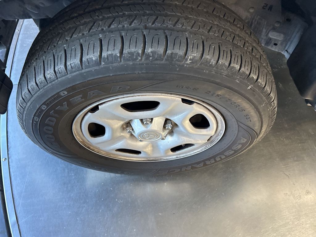 Thumbnail: 2015 Toyota Tacoma - 23