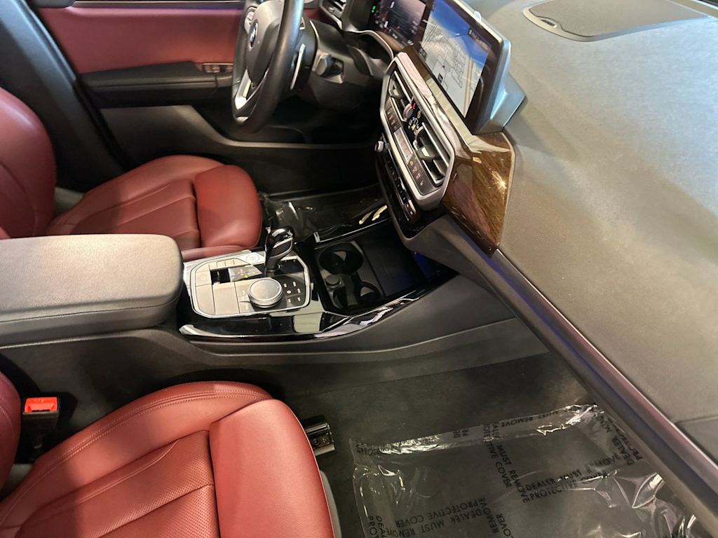 Thumbnail: 2024 BMW X3 - 13